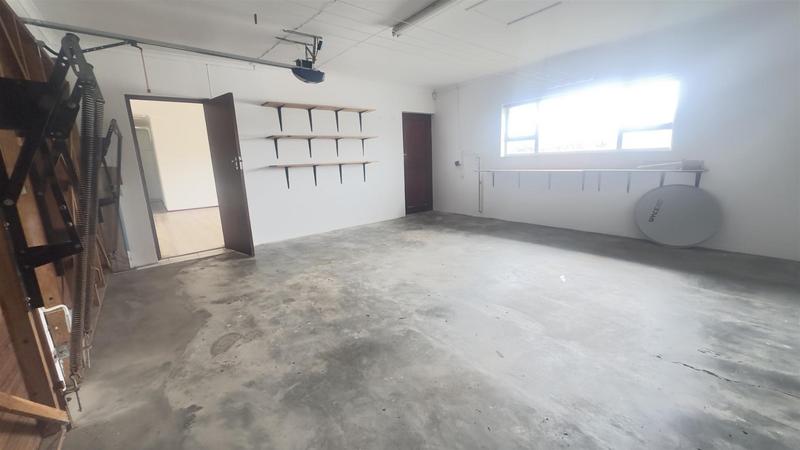 3 Bedroom Property for Sale in Fraaiuitsig Western Cape